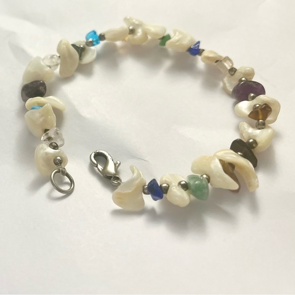 Shell gemstone bracelet size 7 1/2 jewelry - Picture 5 of 16